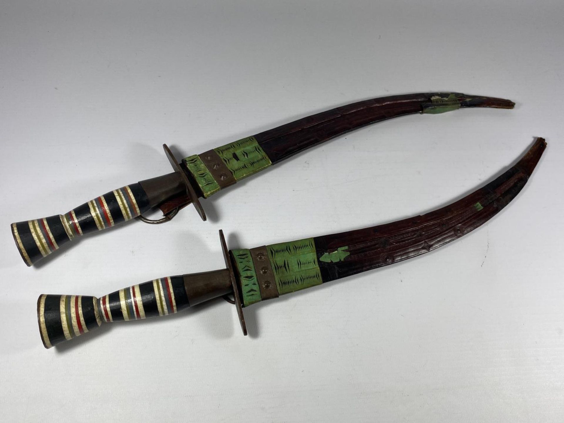 A PAIR OF EGYPTIAN / MIDDLE EASTERN CEREMONIAL DAGGERS