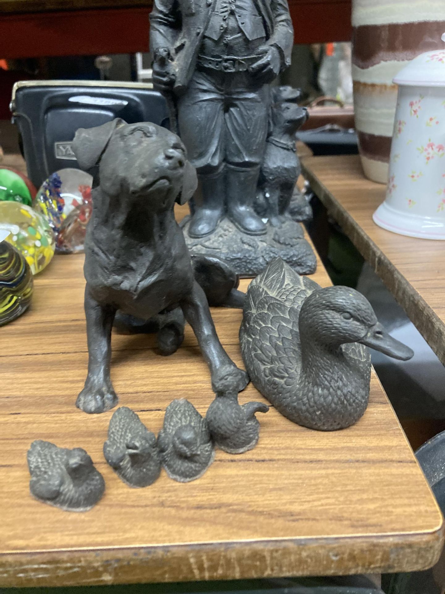 THREE PLASTER COAL GAMEKEEPER FIGURES TOGETHER WITH DOG FIGURE AND DUCKS - Image 2 of 3
