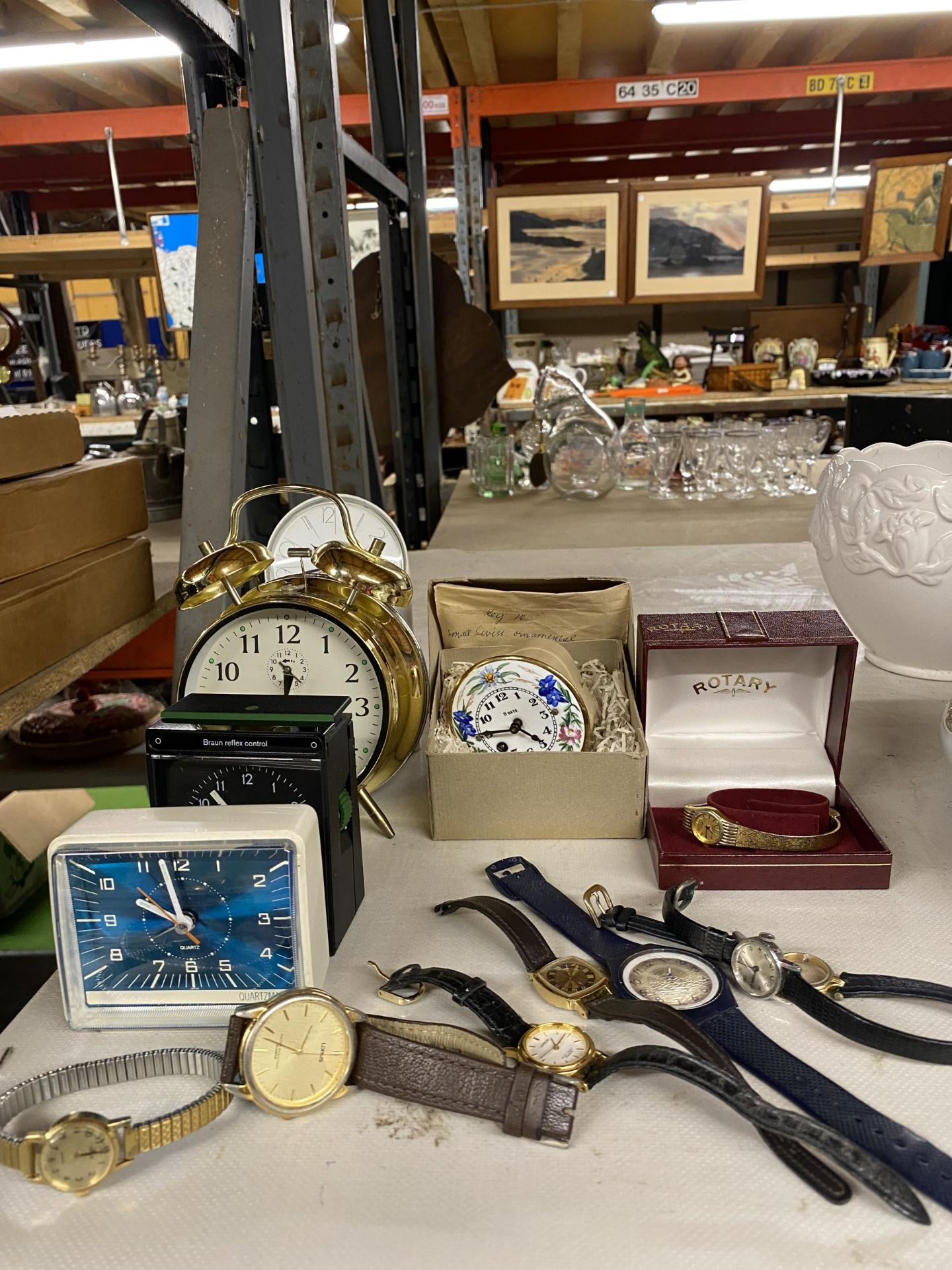 A QUANTITY OF ALARM CLOCKS TO INCLUDE VINTAGE EXAMPLES PLUS WRISTWATCHES ROTARY, LORUS, ETC