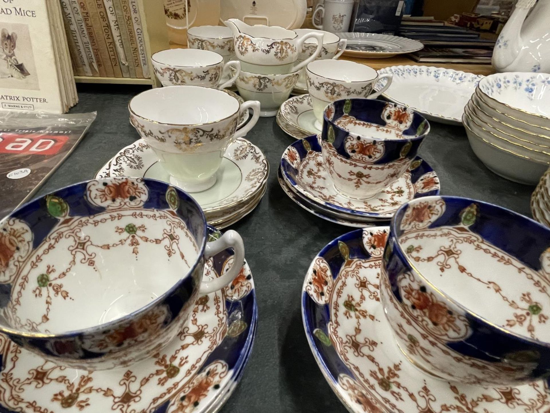 AN ANTIQUE STANLEY & CO "CITY" PART TEASET TOGETHER WITH A SUTHERLAND CHINA TEASET - Image 3 of 4