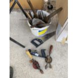AN ASSORTMENT OF TOOLS TO INCLUDE FILES, BRACE DRILLS AND A WOOD PLANE ETC