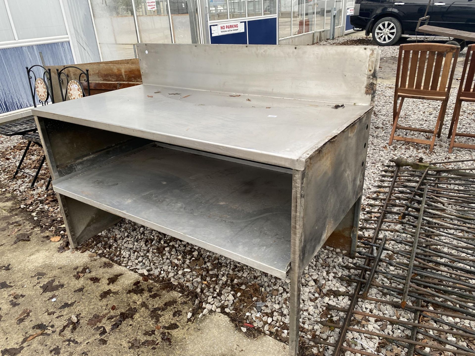 A LARGE STAINLESS STEEL KITCHEN UNIT - Image 3 of 3