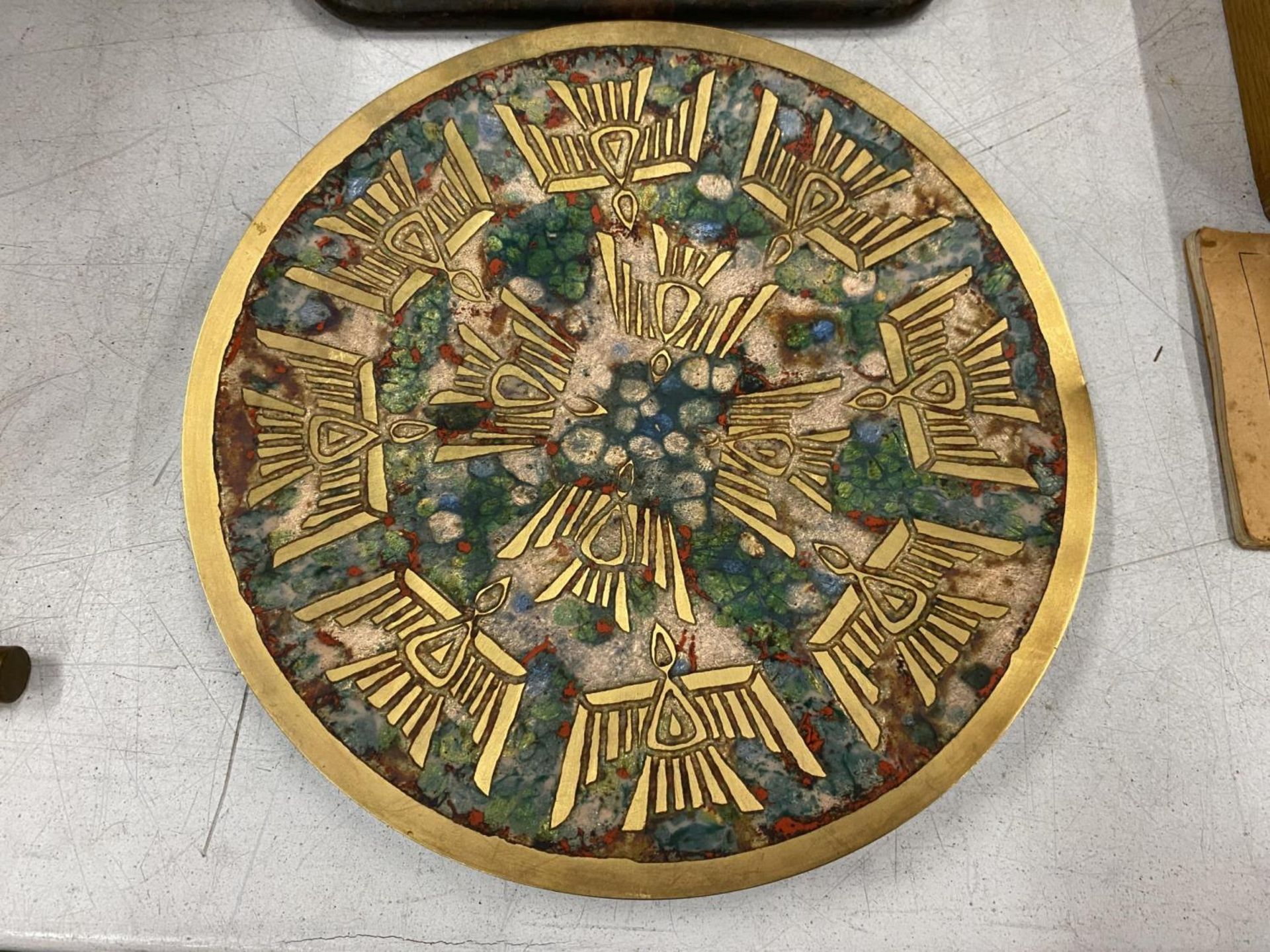 A VINTAGE MIDDLE EASTERN CLOISONNE TYPE PLATE, UNSIGNED