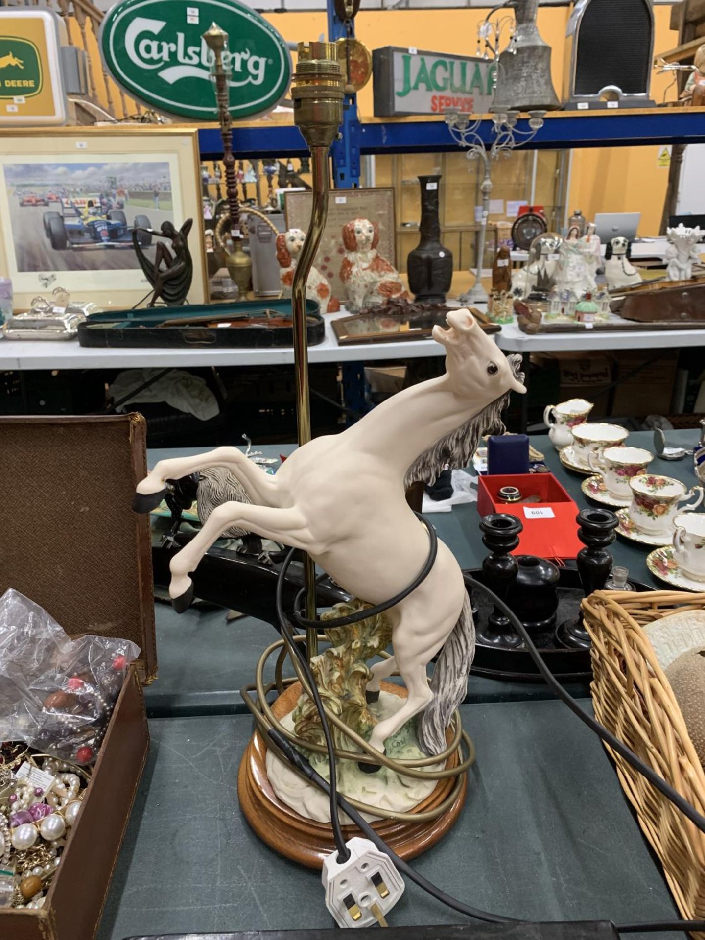 A LARGE HORSE FIGURE TABLE LAMP HEIGHT 55CM