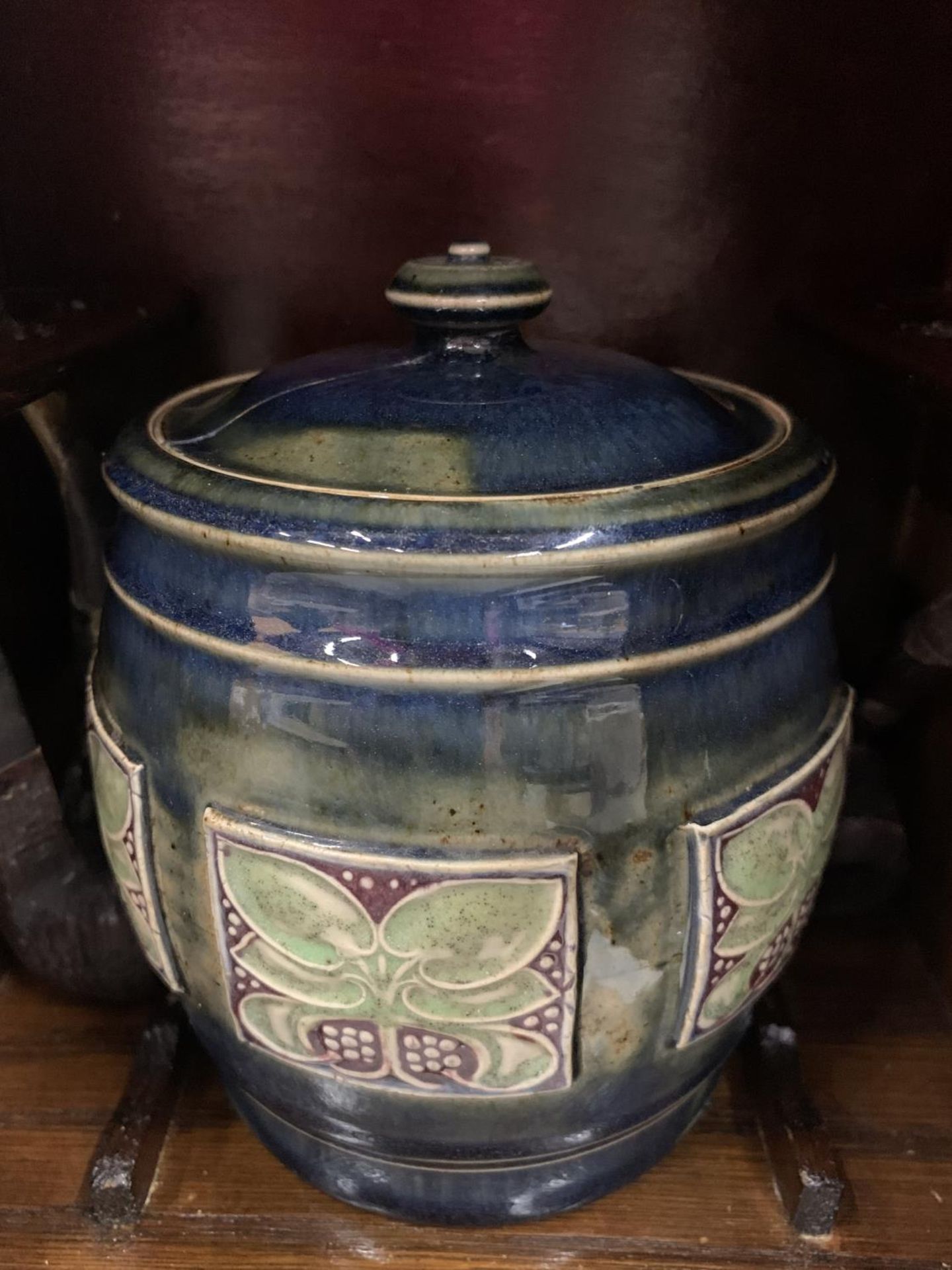 A VINTAGE OAK TOBACCO CABINET WITH GLASS FRONT AND KEY TO INCLUDE A ROYAL DOULTON TOBACCO JAR - A/ - Image 2 of 4