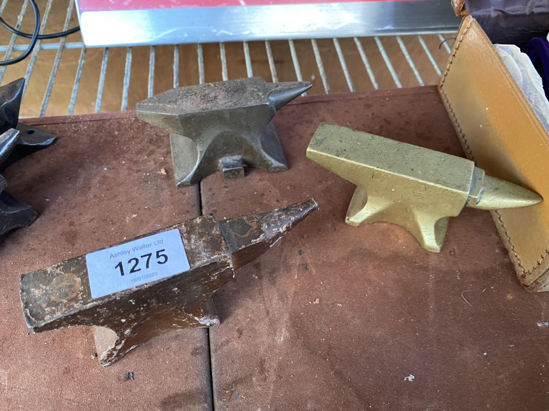 TWO MINIATURE HEAVY SAMPLE ANVILS