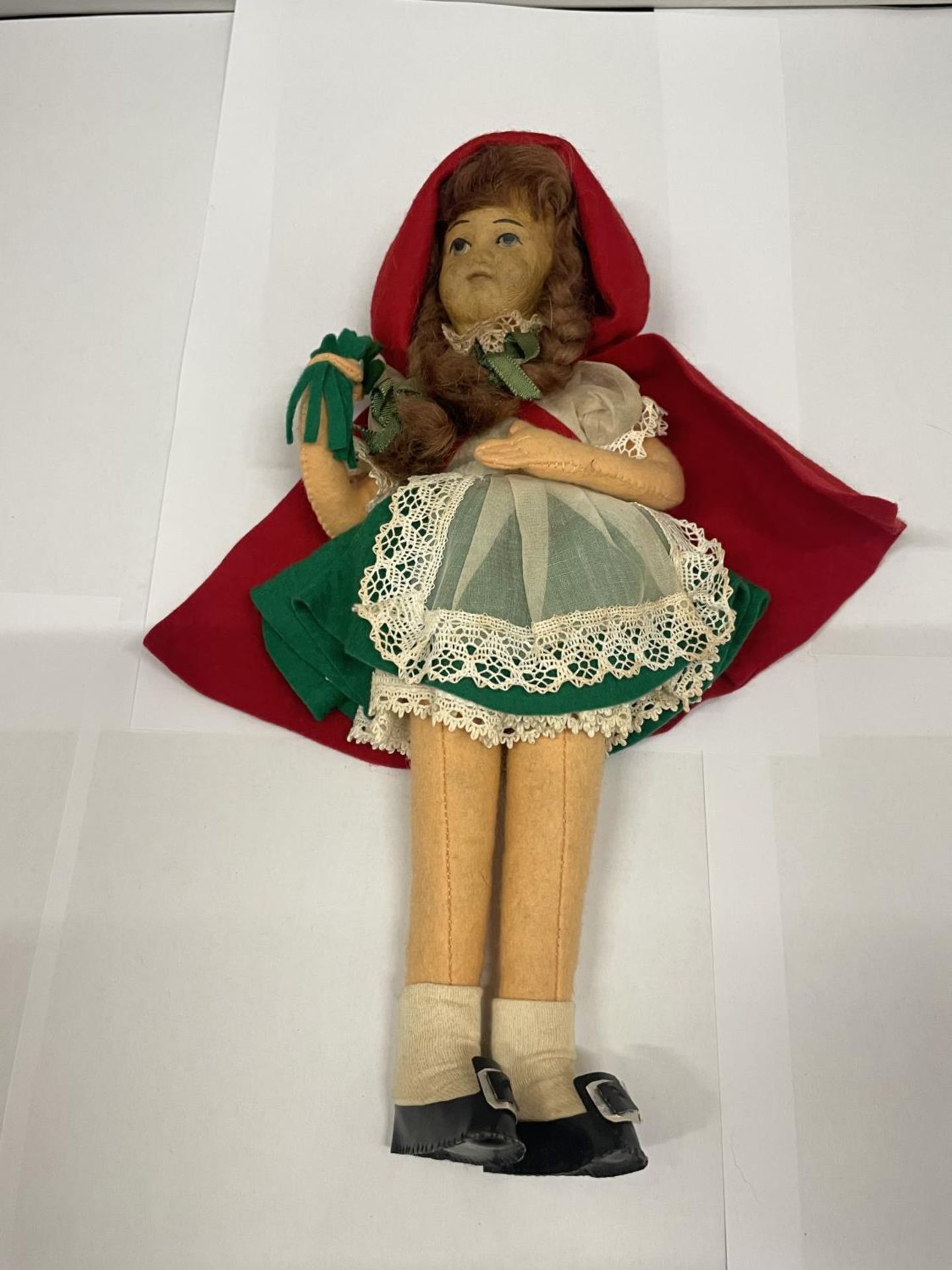 A NORAH WELLINGS VINTAGE CLOTH WELSH STYLE DOLL WITH LABEL TO FOOT AND A NORAH WELLINGS STYLE RED - Image 3 of 3