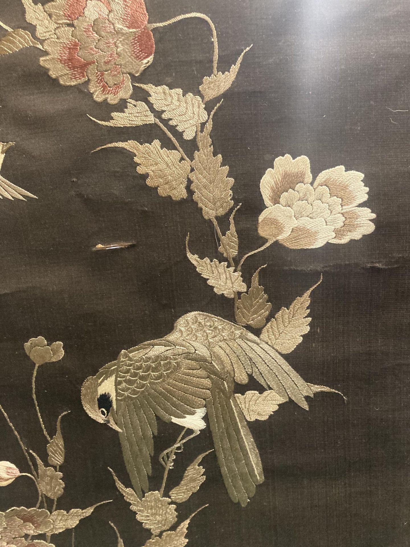 A SILK WALL HANGING EMBROIDERED WITH BIRDS AND FLOWERS - Image 2 of 2