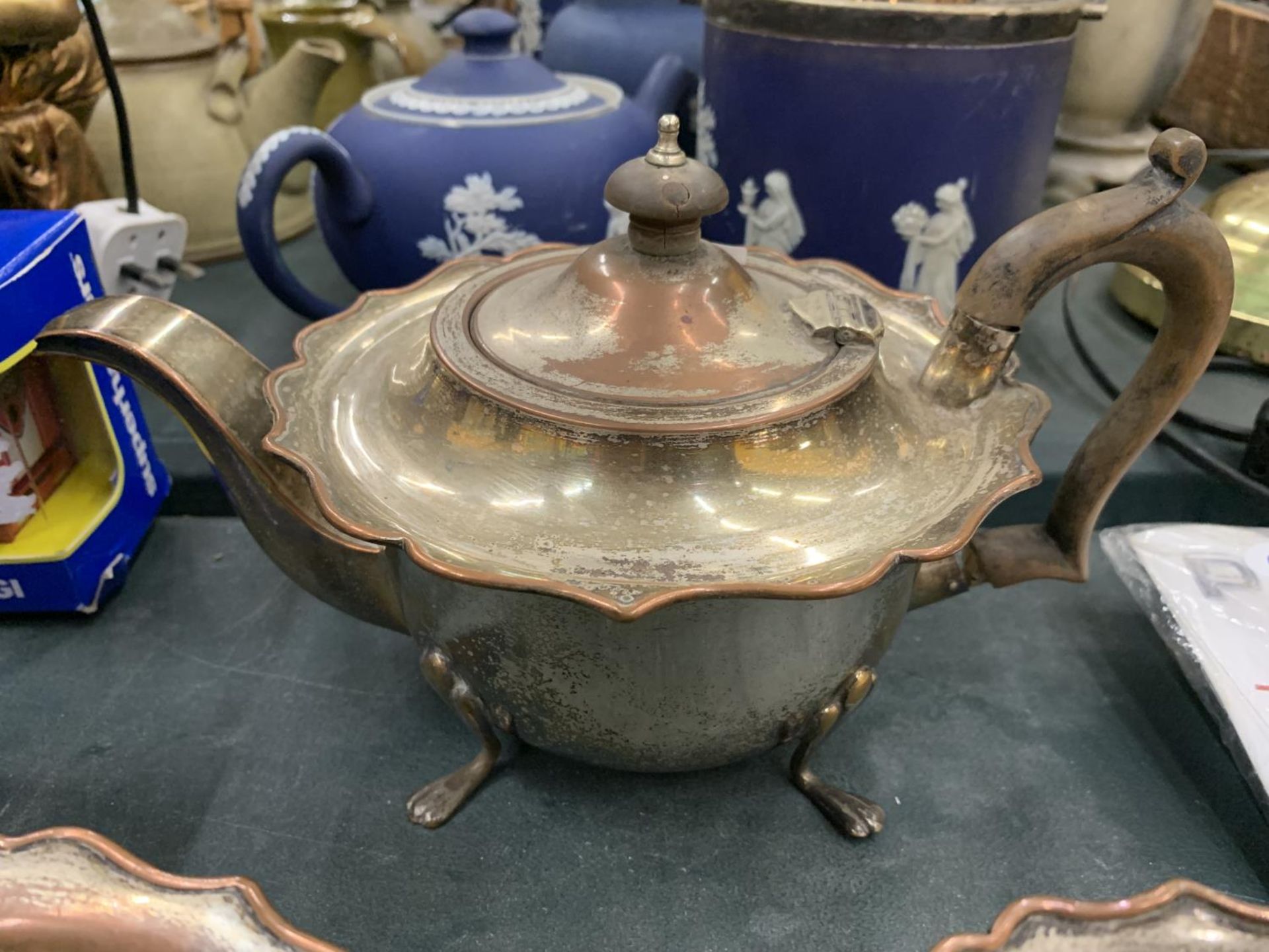 TWO VINTAGE SILVER PLATED ITEMS - PEDESTAL BOWL WITH PIERCED GALLERY DESIGN AND SMALLER DISH - Image 2 of 5