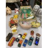 A COLLECTION OF TOYS TO INCLUDE DIE-CAST VEHICLES, A KITE, DOLL, EGGS, ETC