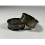 A PAIR OF HALLMARKED SILVER NAPKIN RINGS, TOTAL WEIGHT 14.8G