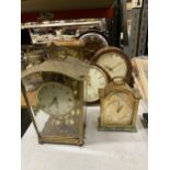 AQUANTITY OF VINTAGE MANTLE CLOCKS TO INCLUDE SMITH'S, ETC - 6 IN TOTAL