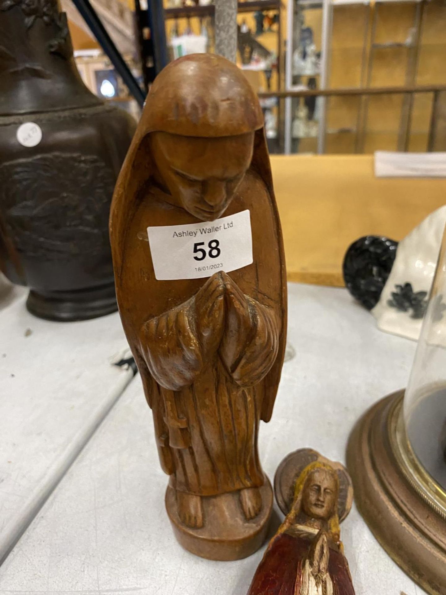 TWO RELIGIOUS CARVED WOODEN ITEMS - PRAYING MAN & JESUS MODEL - Image 2 of 4