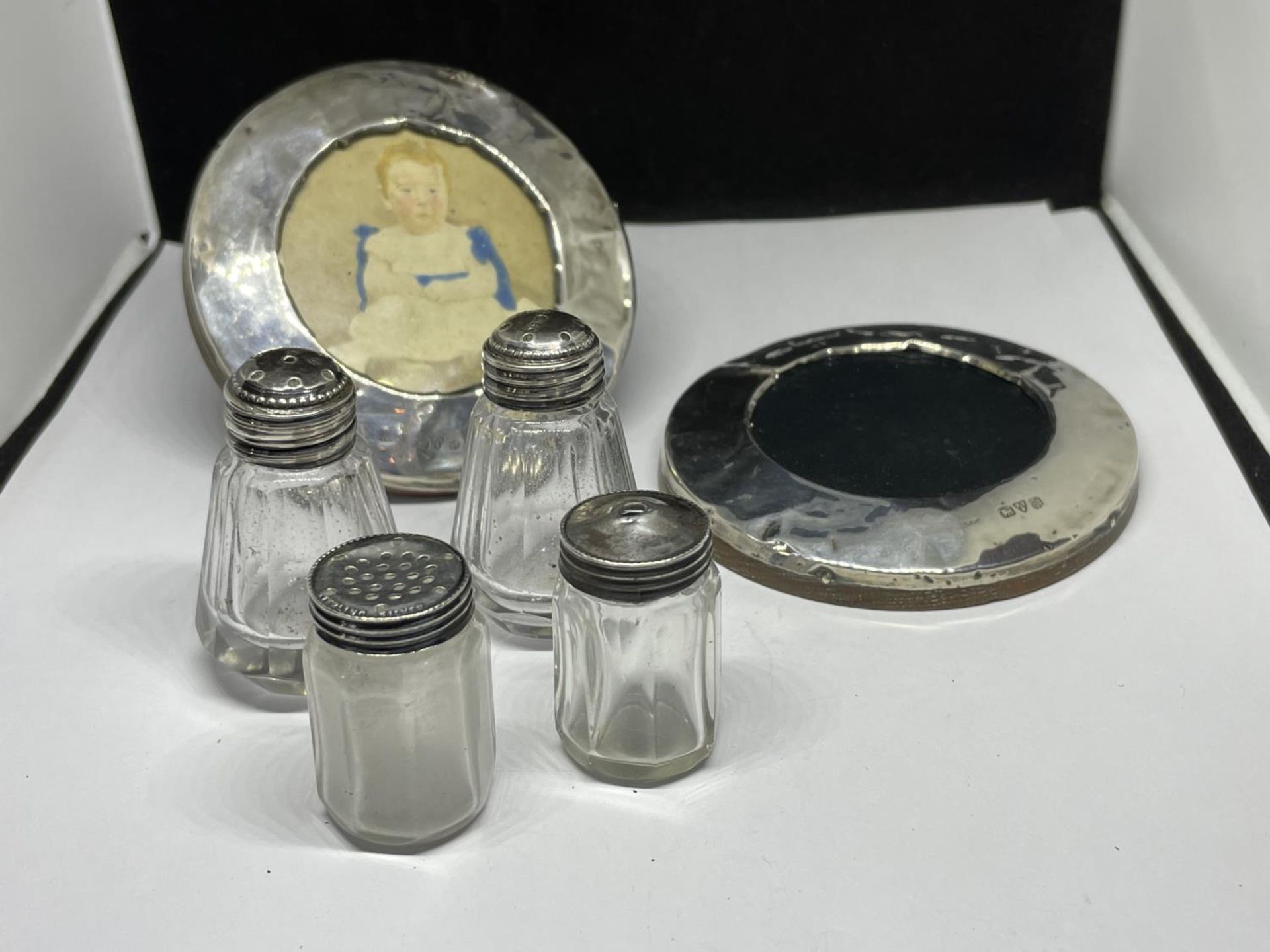 VARIOUS SILVER ITEMS TO INCLUDE FRAMES, SALT AND PEPPER POTS - Image 2 of 2