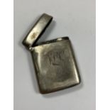 A BIRMINGHAM HALLMARKED SILVER VESTA CASE