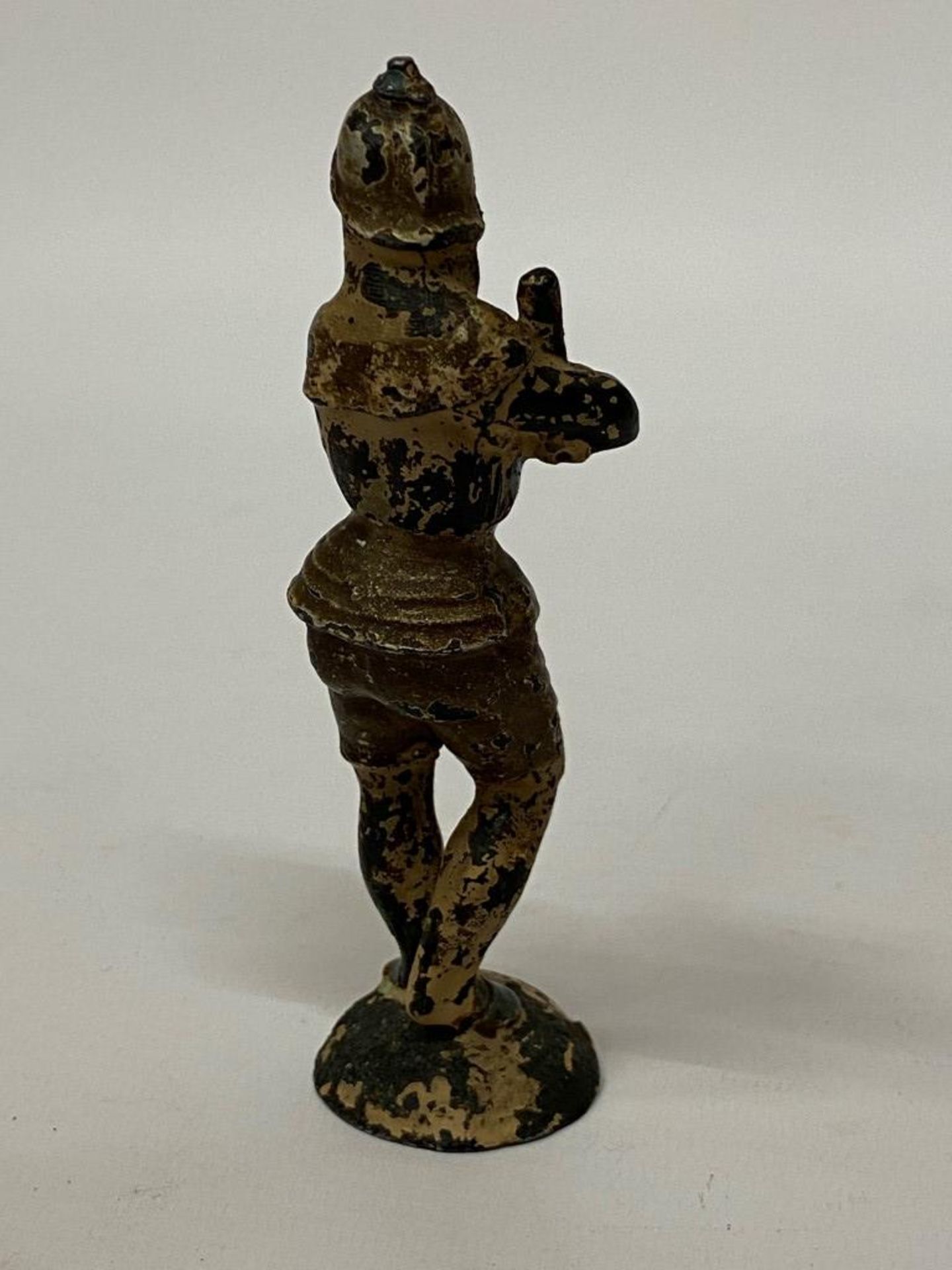 AN UNUSUAL, POSSIBLY BRONZE, MODEL OF A SWORDSMAN - Image 2 of 3