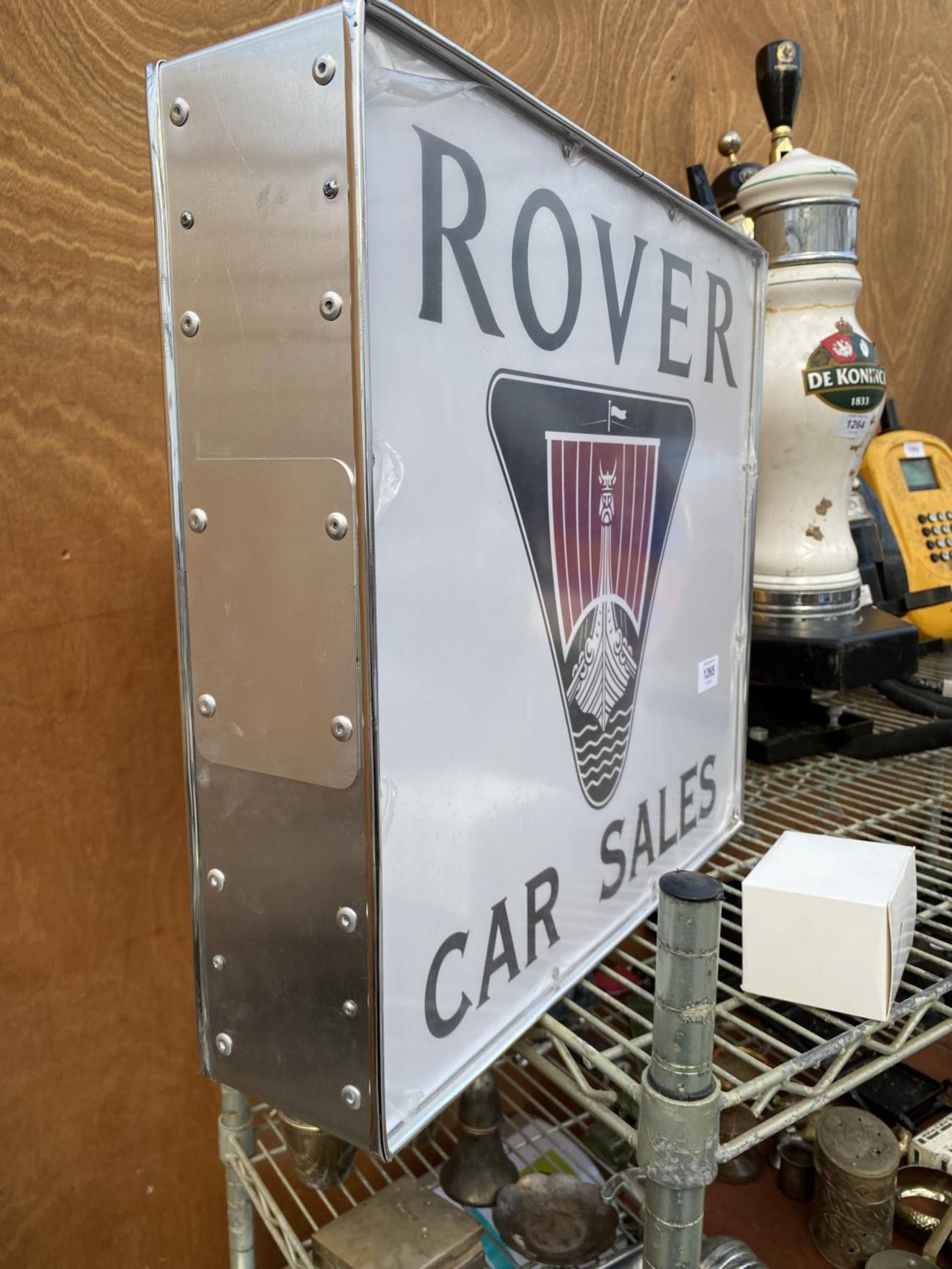 AN ILLUMINATED 'ROVER' SIGN - Image 2 of 4