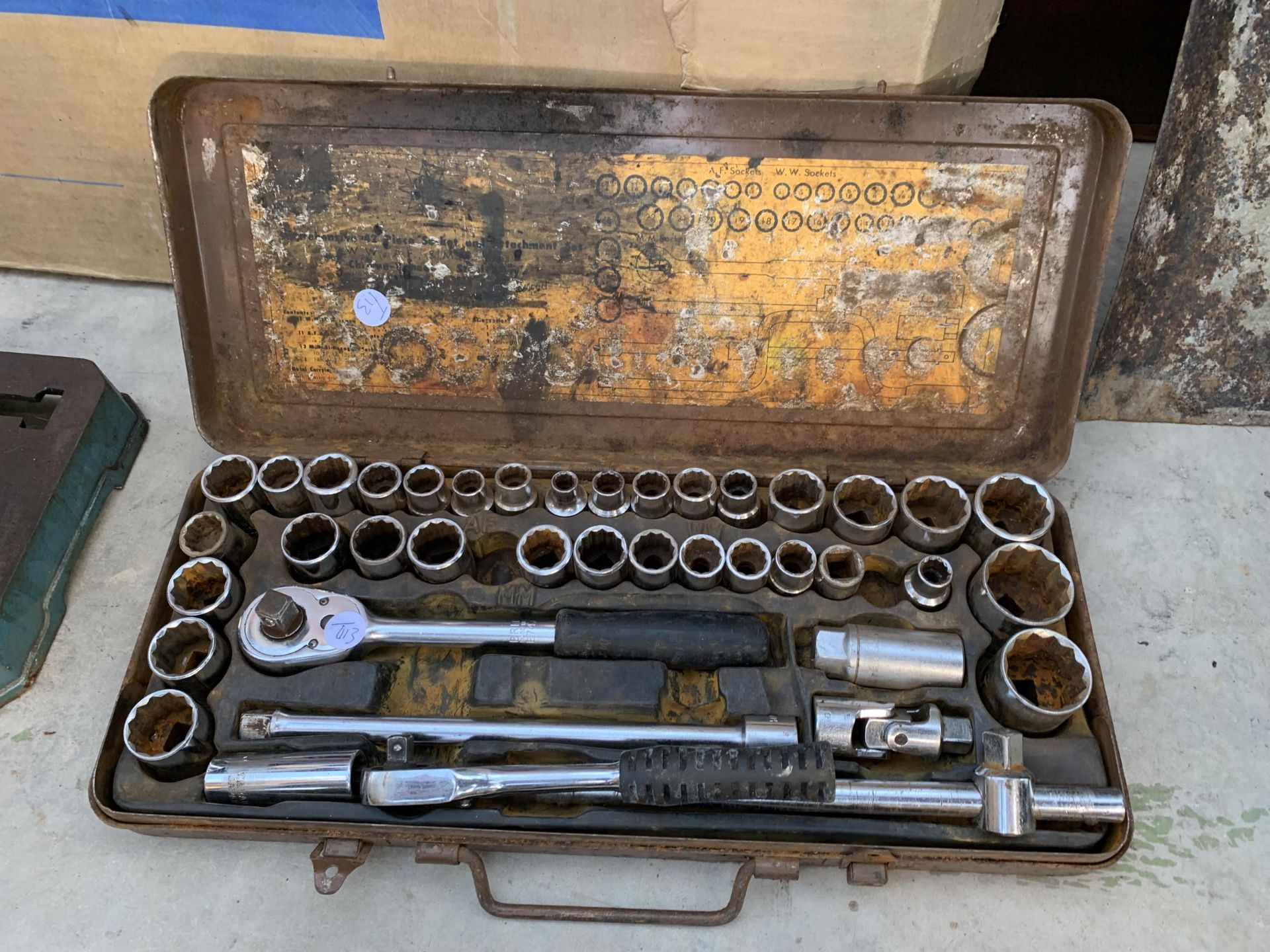 A CASED SOCKET SET