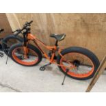 AN AS NEW FOREKNOW SUPERLITE MOUNTAIN BIKE WITH BREAK DISCS AND 24 SPEED SHIMANO GEAR SYSTEM