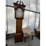 AN 18TH CENTURY OAK CASED LONGCASE CLOCK WITH ARCHED BRASS DIAL (JN. HARRISON, NEWCASTLE) WITH