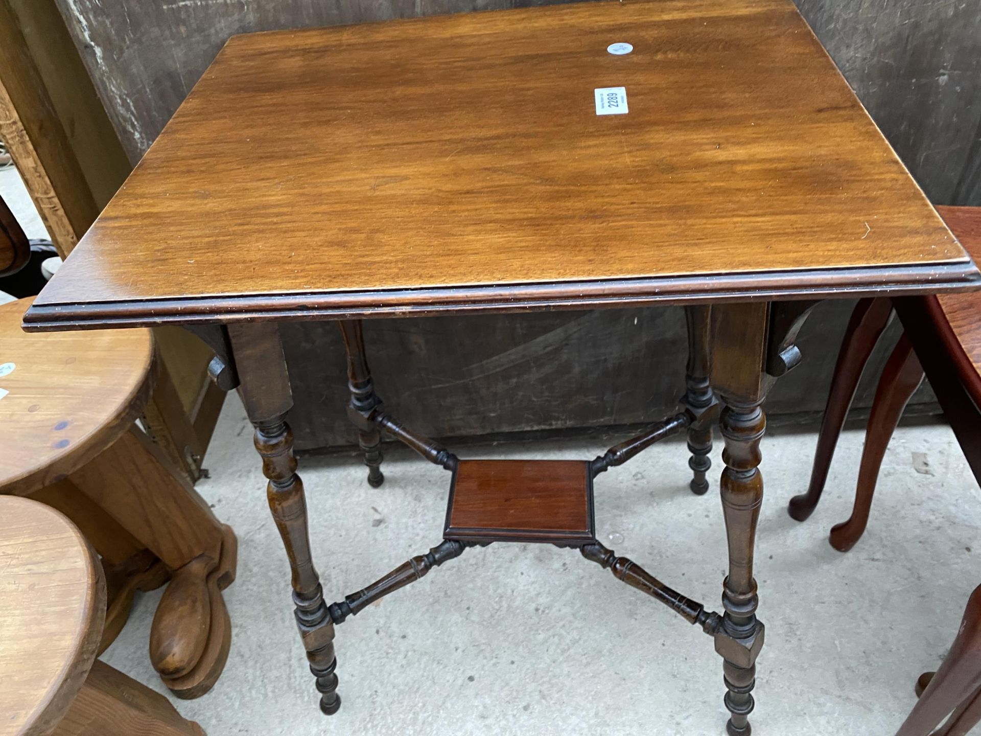A LATE VICTORIAN MAHOGANY TWO TIER OCCASIONAL TABLE WITH TURNED LEGS AND STRETCHERS, 20X16" - Image 3 of 3