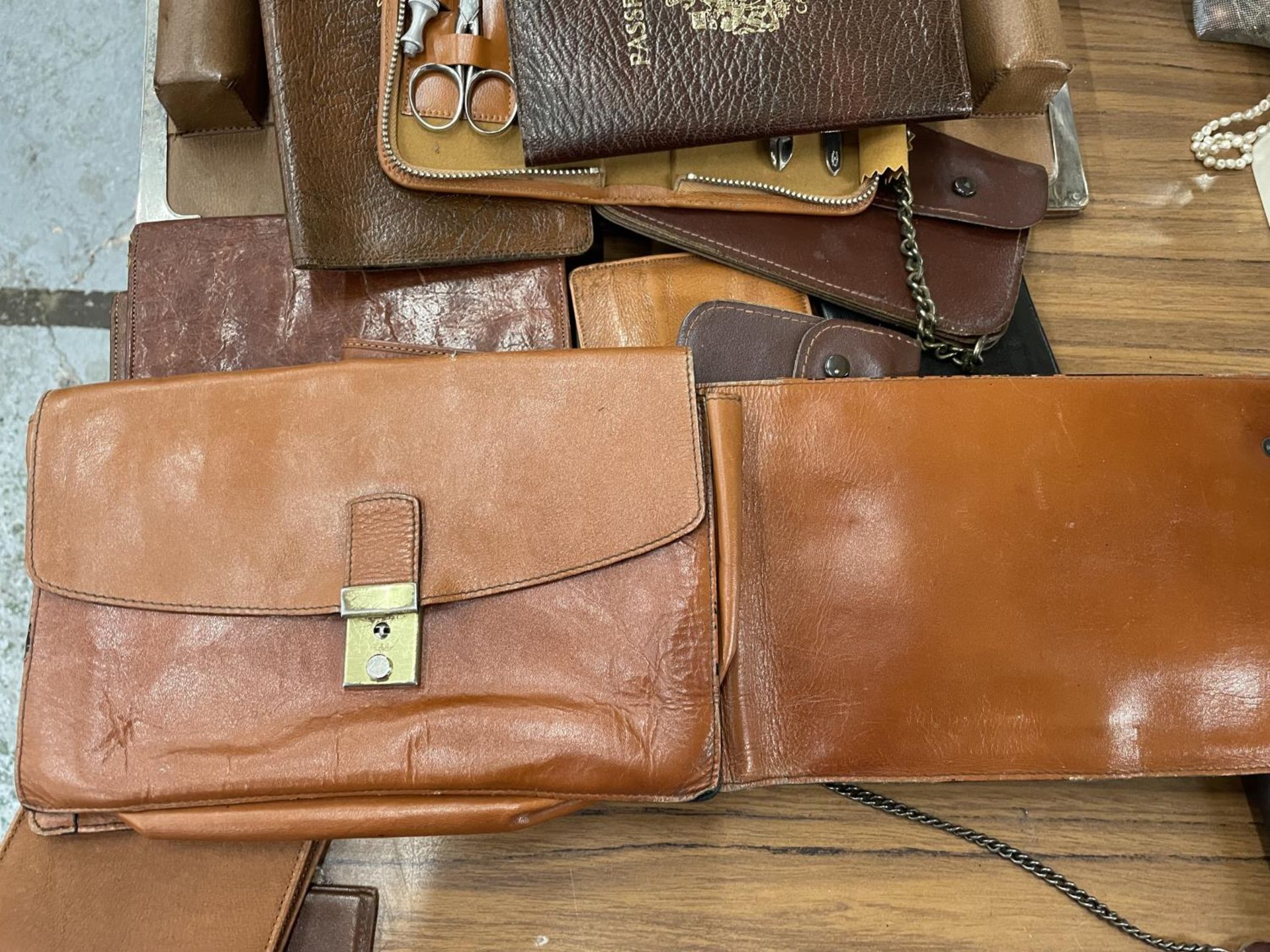 A QUANTITY OF LEATHER PURSES, WALLETS, PASSPORT HOLDERS, ETC., - Image 5 of 5