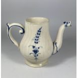 AN 18/19TH CENTURY BLUE AND WHITE PORCELAIN TEAPOT, HEIGHT 14CM