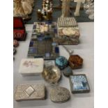 A QUANTITY OF ITEMS TO INCLUDE SILVER PLATED, WOODEN AND CERAMIC TRINKET BOXES, MIRRORED TILES, A