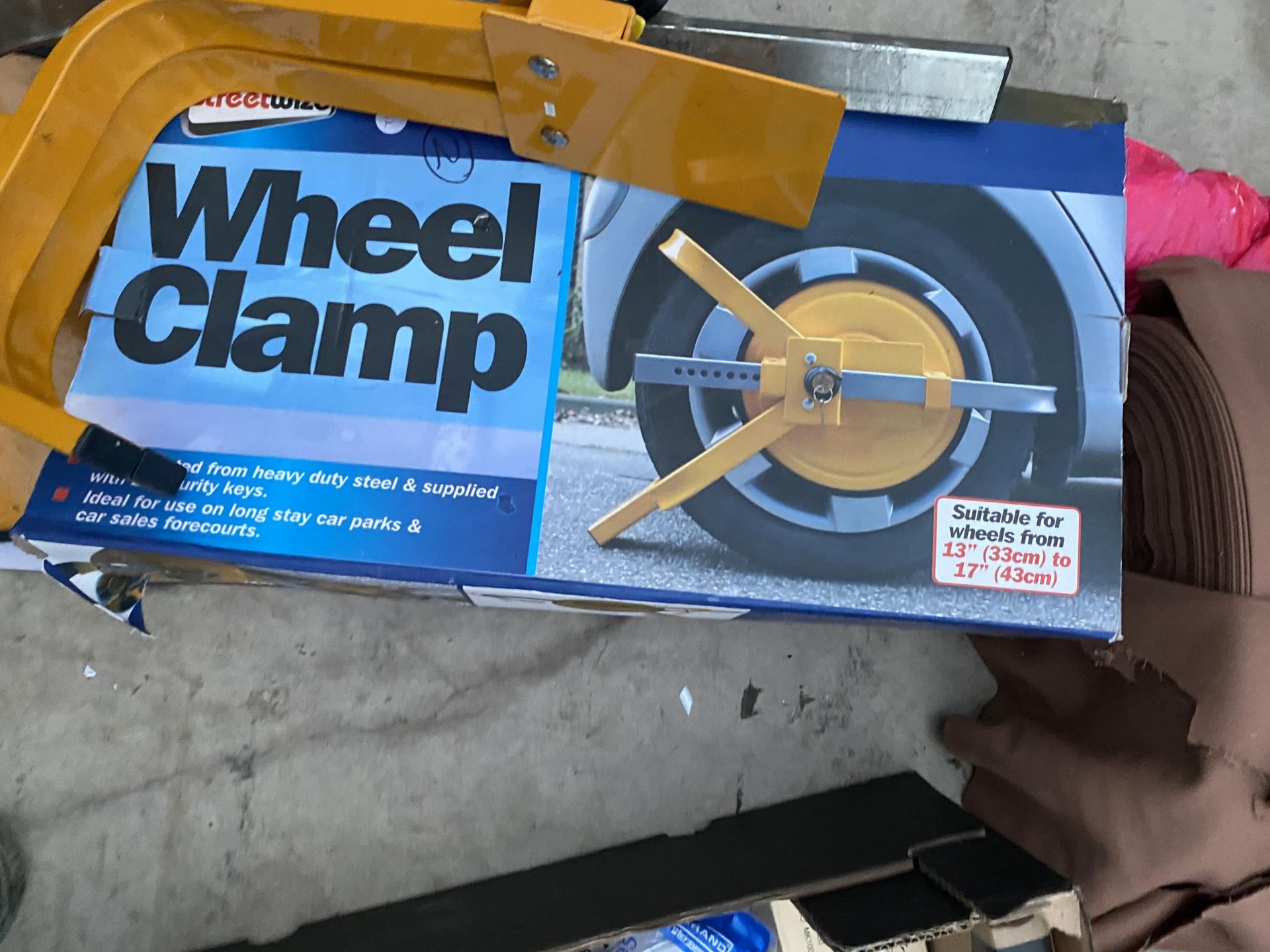 A WHEEL CLAMP - Image 2 of 3