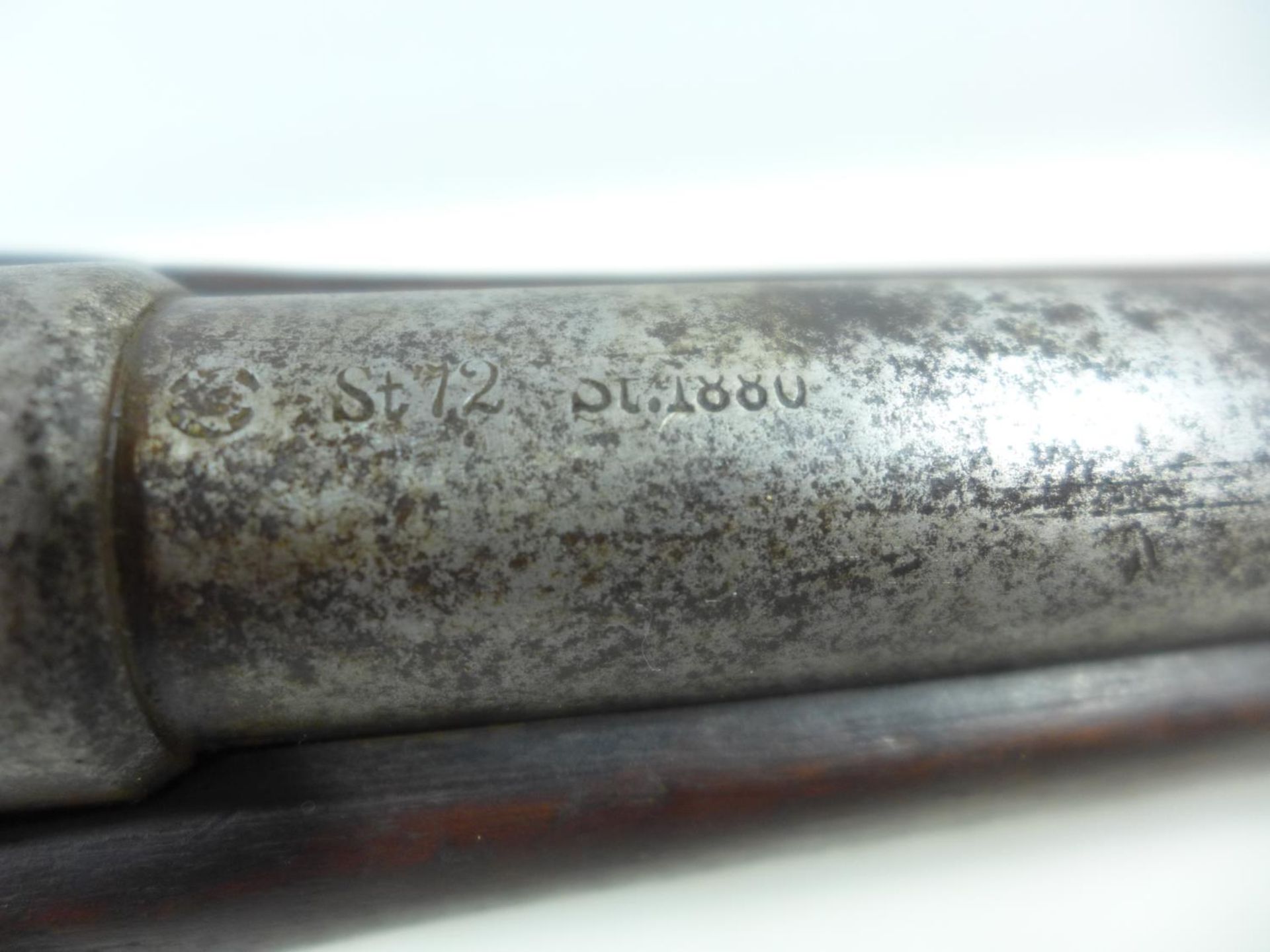 A MID 19TH CENTURY OBSOLETE CALIBRE WERNDL-HOLUB RIFLE, 83CM BARREL, LACKING HAMMER, TOTAL LENGTH - Image 7 of 11