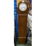 A VINTAGE OAK CASED GRANDAUGHTER CLOCK, HEIGHT 130CM