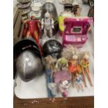 A MIXED LOT OF TOYS TO INCLUDE BARBIE STYLE DOLLS, A STORMTROOPER, ACTION FIGURES, BARBIE STYLE