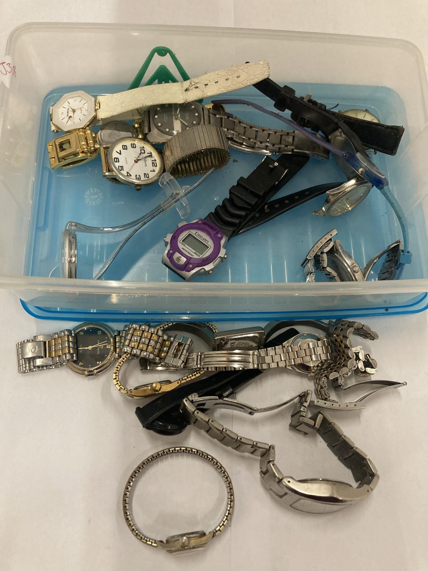 A QUANTITY OF WRISTWATCHES TO INCLUDE TIMEX AND ROTARY - Bild 2 aus 2