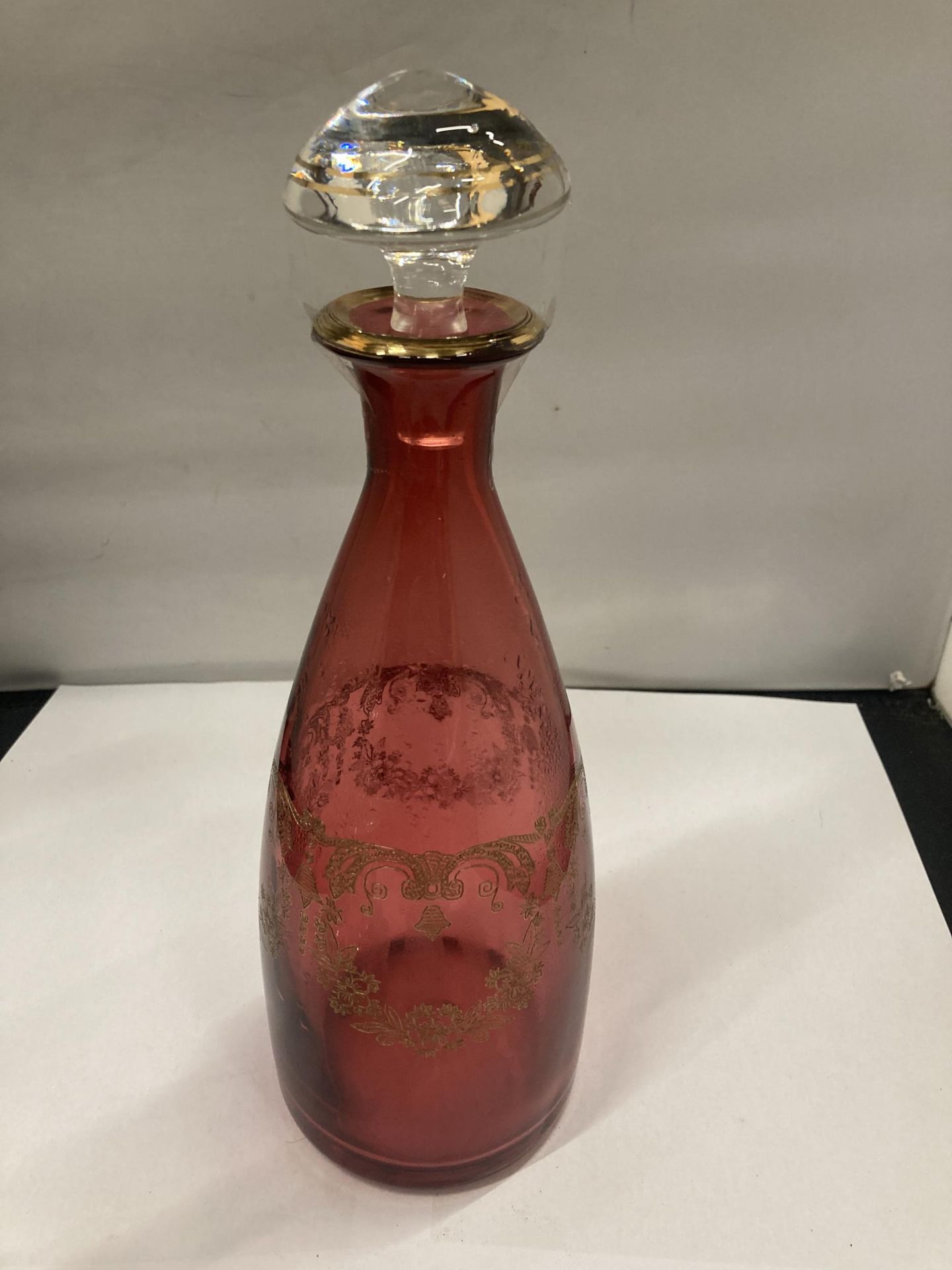 TWO GLASS DECANTERS ONE BEING CRANBERRY WITH GILT DECORATION - Image 3 of 3