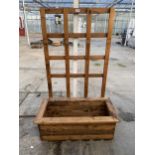 AN AS NEW EX DISPLAY CHARLES TAYLOR TROUGH PLANTER WITH TRELLIS BACK (W:82CM) *PLEASE NOTE VAT TO BE