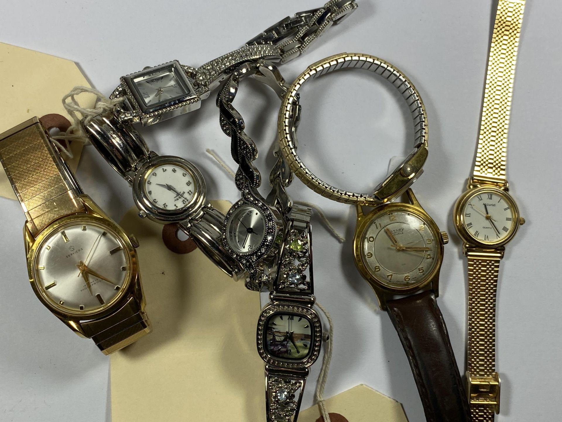 A MIXED GROUP OF VINTAGE WATCHES TO INCLUDE SERVICES, ROTARY ETC
