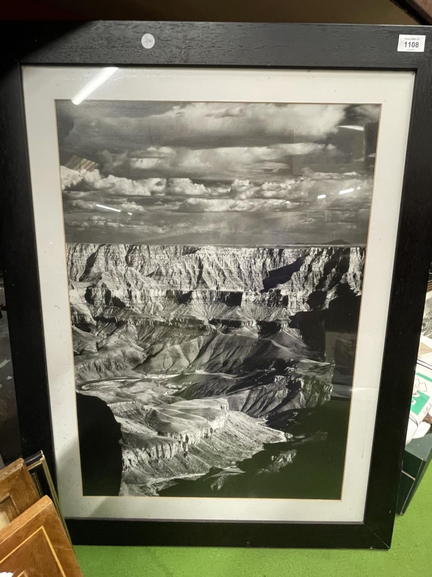 A LARGE PHOTOGRAPHIC BLACK AND WHITE PRINT OF THE GRAND CANYON, ARIZONA 70CM X 86CM