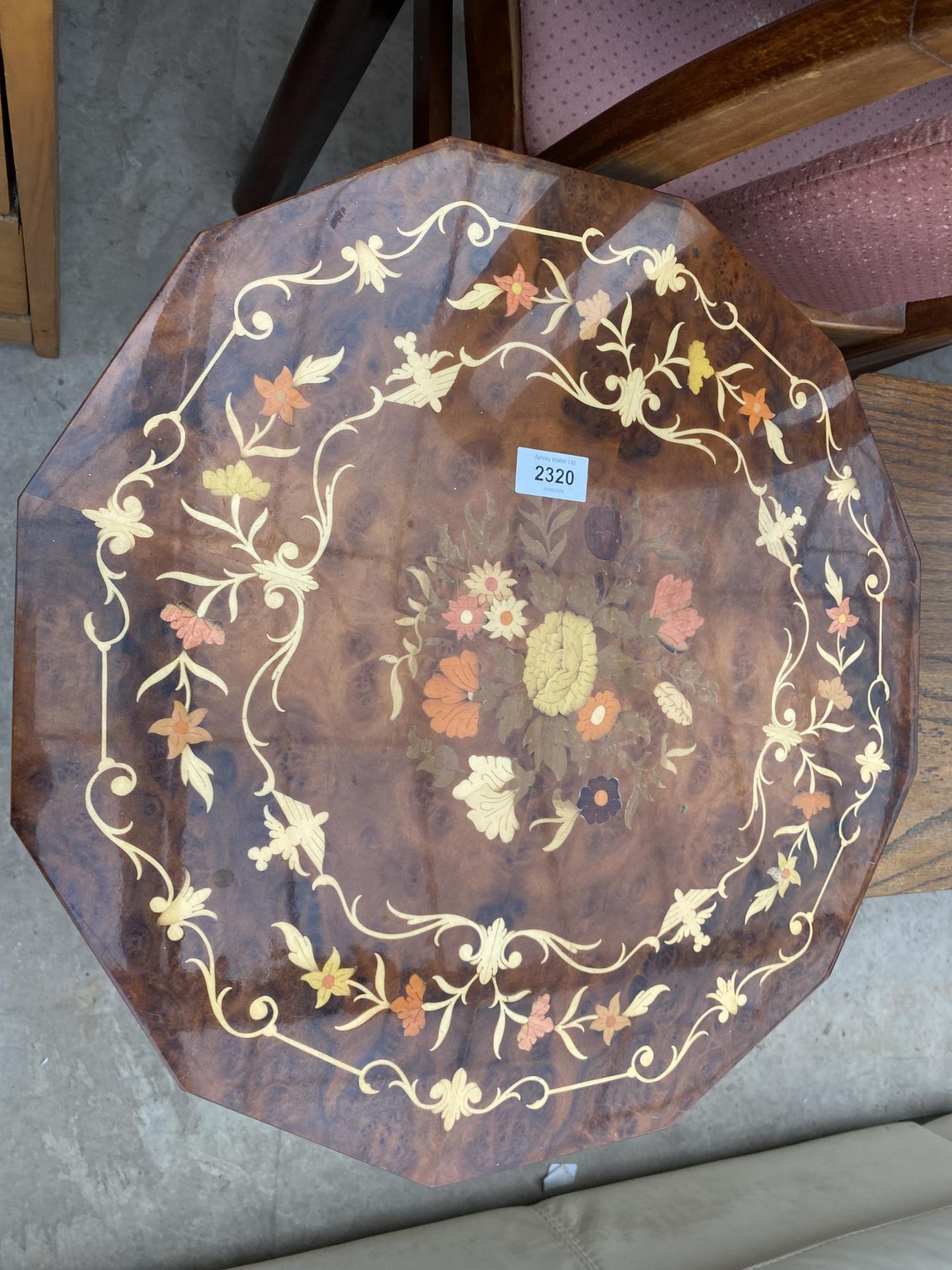AN ITALIAN PROFUSELY INLAID MUSICAL TABLE, 19" DIAMETER - Image 2 of 2