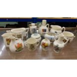 A MIXED LOT OF ASSORTED CRESTED WARE CHINA