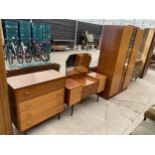 A MID 20TH CENTURY SATINWOOD BEDROOM SUITE COMPRISING A CHEST OF DRAWERS, DRESSING TABLE AND