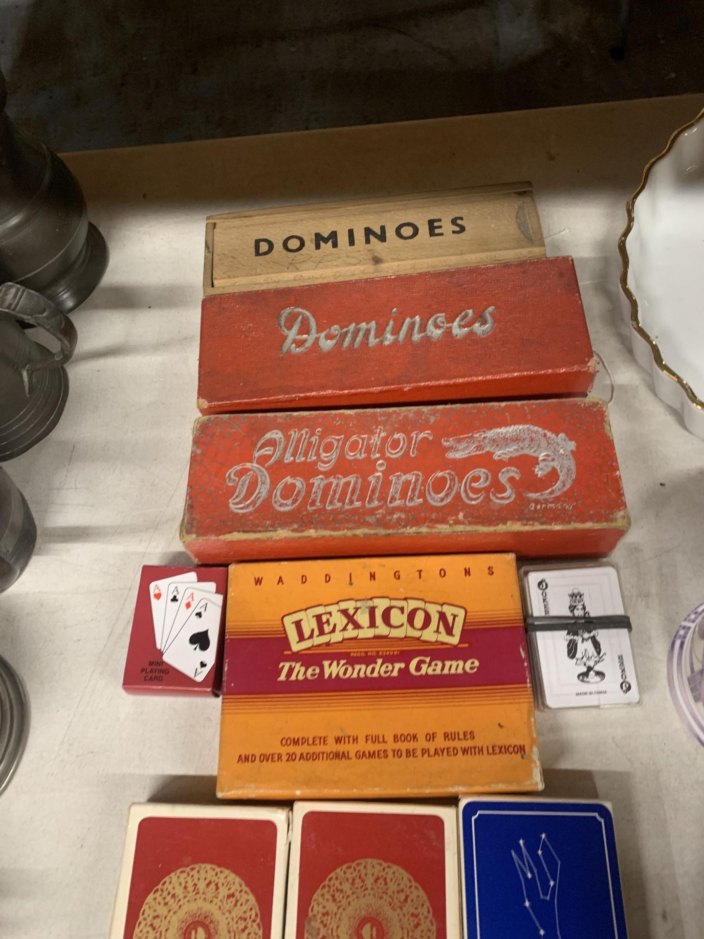 A QUANTITY OF VINTAGE PLAYING CARDS AND DOMINOES - Image 2 of 3
