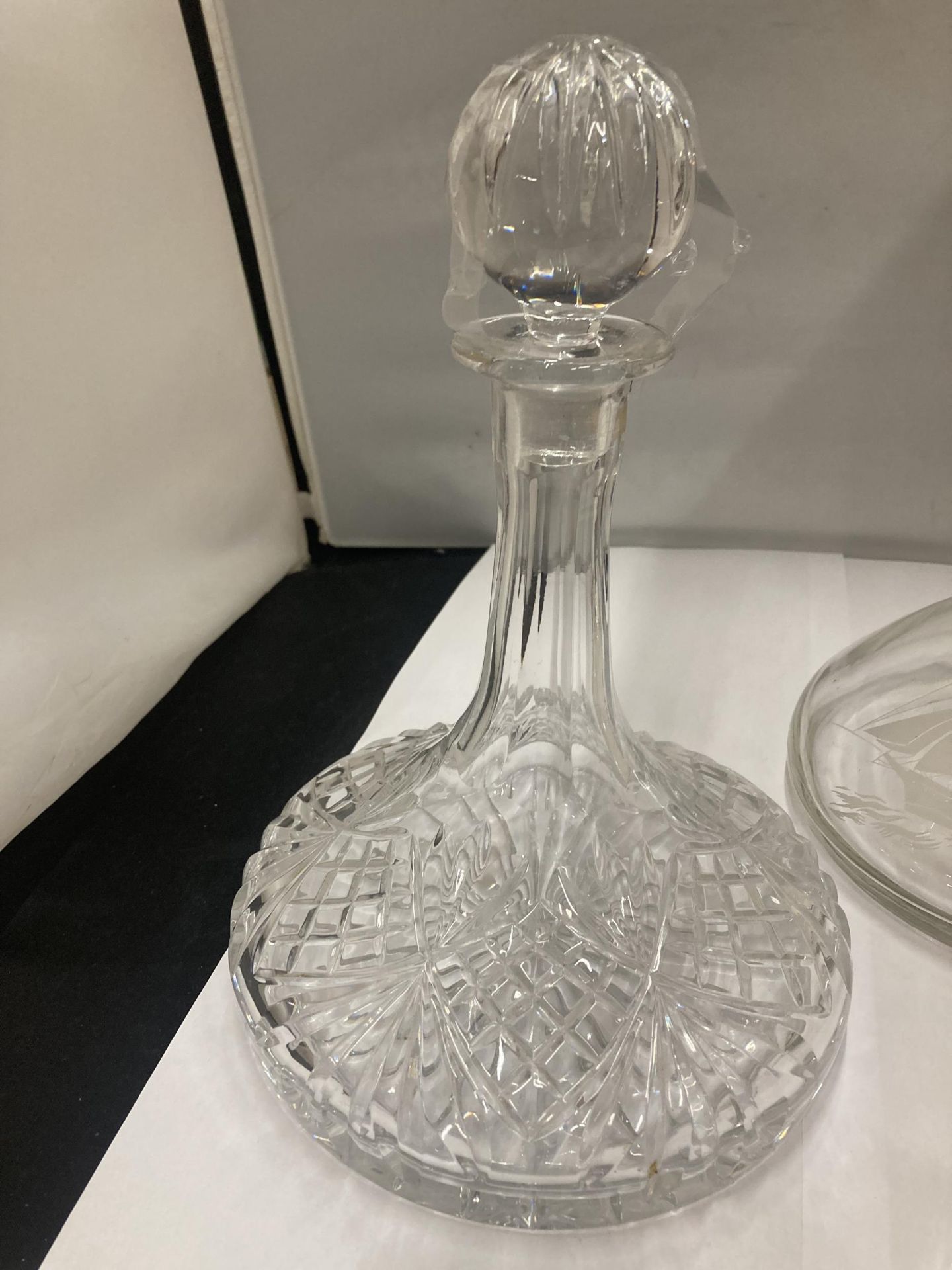 THREE GLASS DECANTERS TO INCLUDE TWO SHIPS DECANTERS - Image 2 of 3