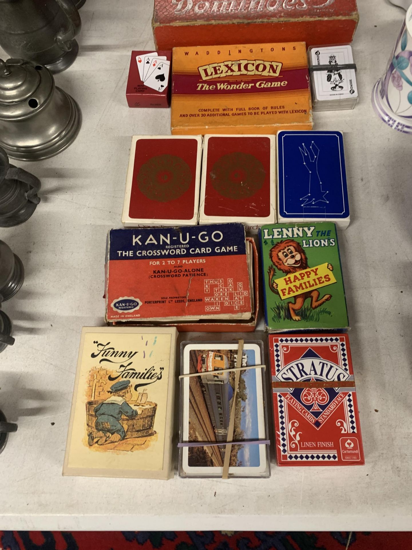 A QUANTITY OF VINTAGE PLAYING CARDS AND DOMINOES - Image 3 of 3