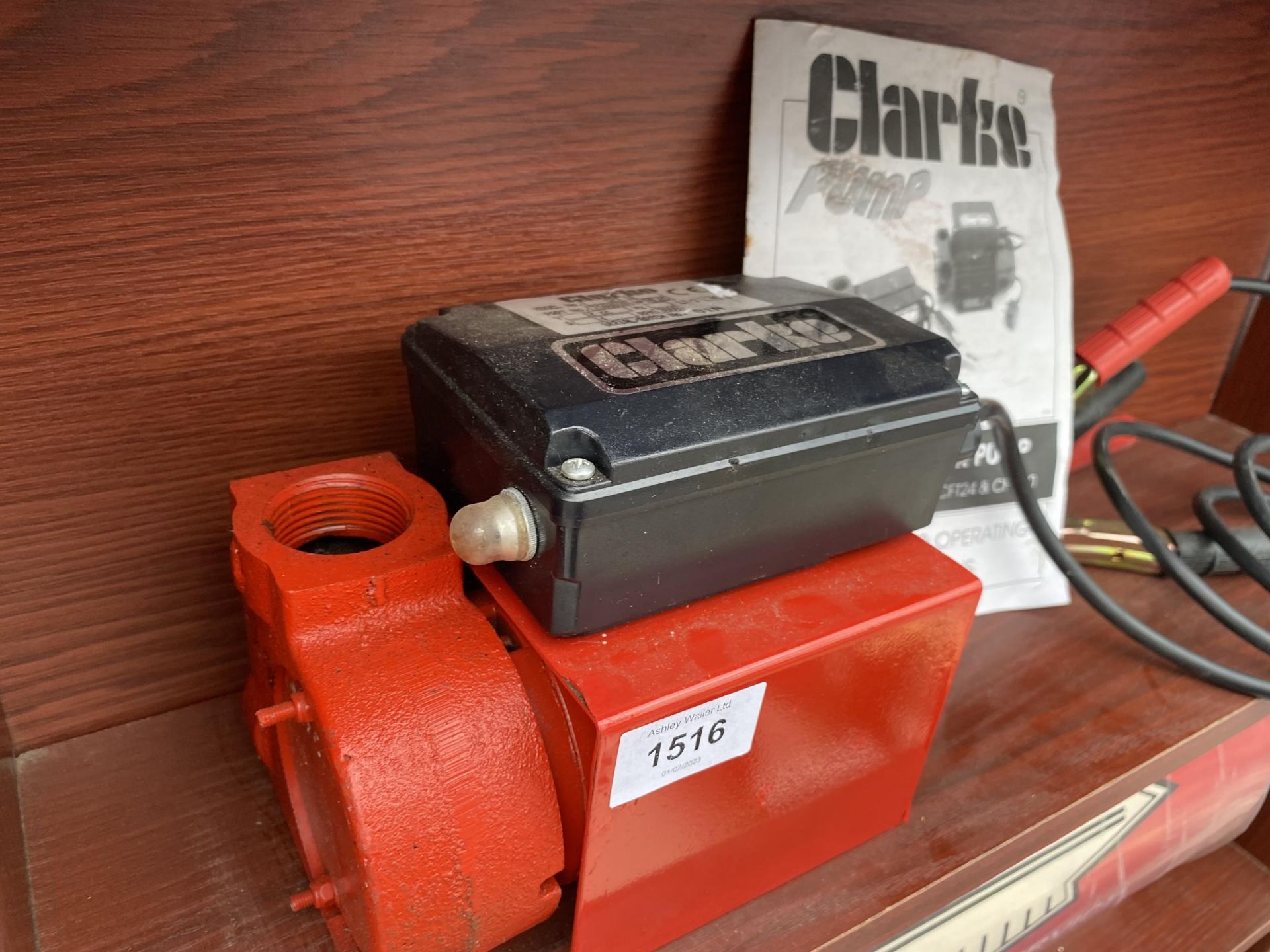 A CLARKE FUEL TRANSFER PUMP - Bild 2 aus 3