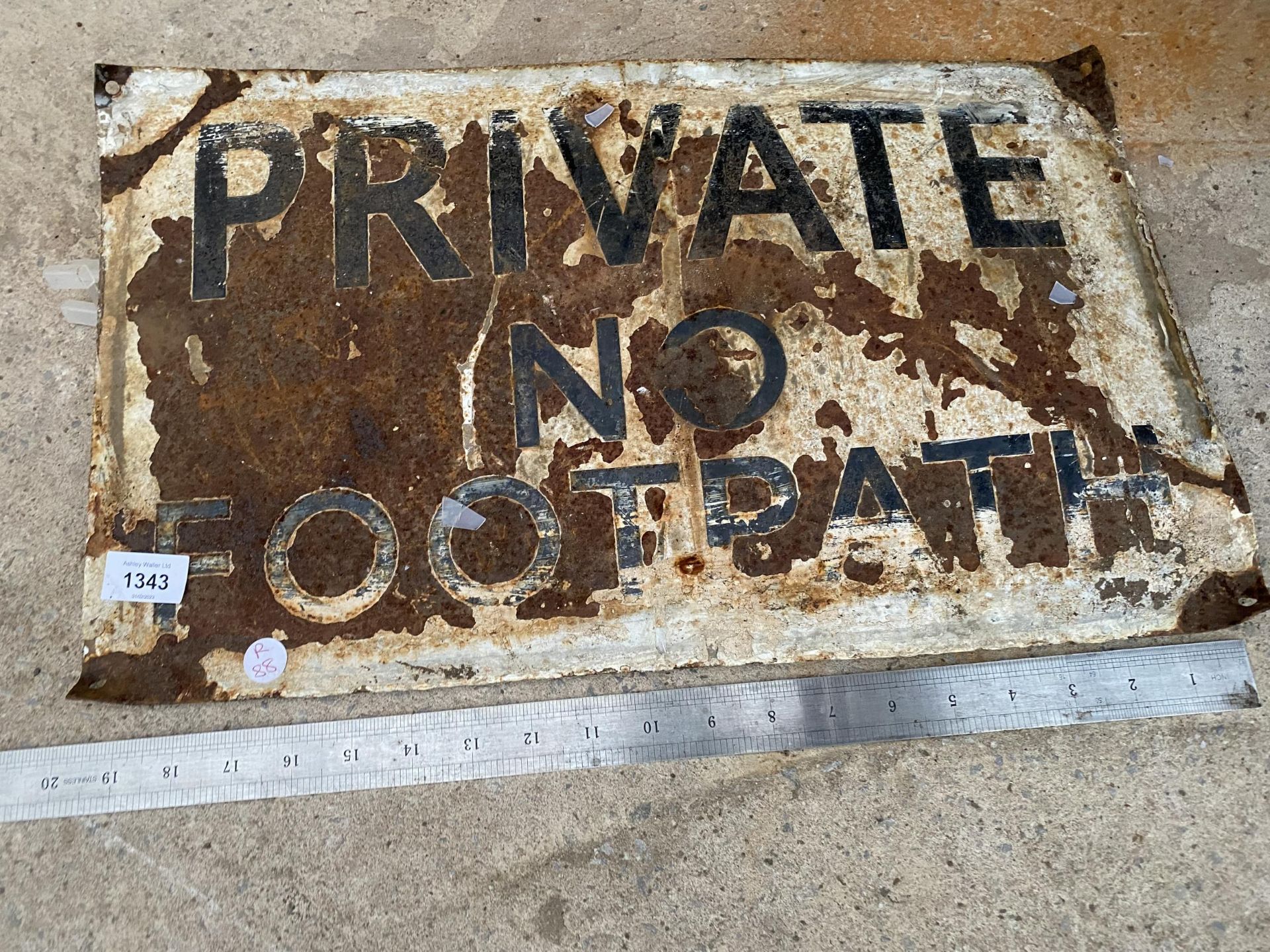 A VINTAGE ENAMEL 'PRIVATE NO FOOTPATH' SIGN - Image 2 of 3