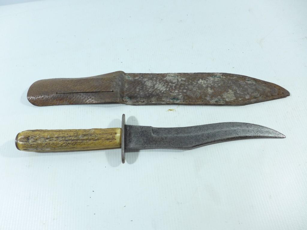 A SIBERIAN SKINNER KNIFE AND SCABBARD, 19CM BLADE - Image 3 of 4