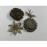 A COLLECTION OF FOUR VINTAGE SILVER BROOCHES TO INCLUDE BIRD EXAMPLE