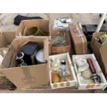 AN ASSORTMENT OF HOUSEHOLD CLEARANCE ITEMS TO INCLUDE CERAMICS AND GLASS WARE ETC