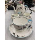A PARAGON TEASET FOR ONE TO INCLUDE A TEAPOT, CREAM JUG, SUGAR BOWL CUP, SAUCER AND SIDE PLATE