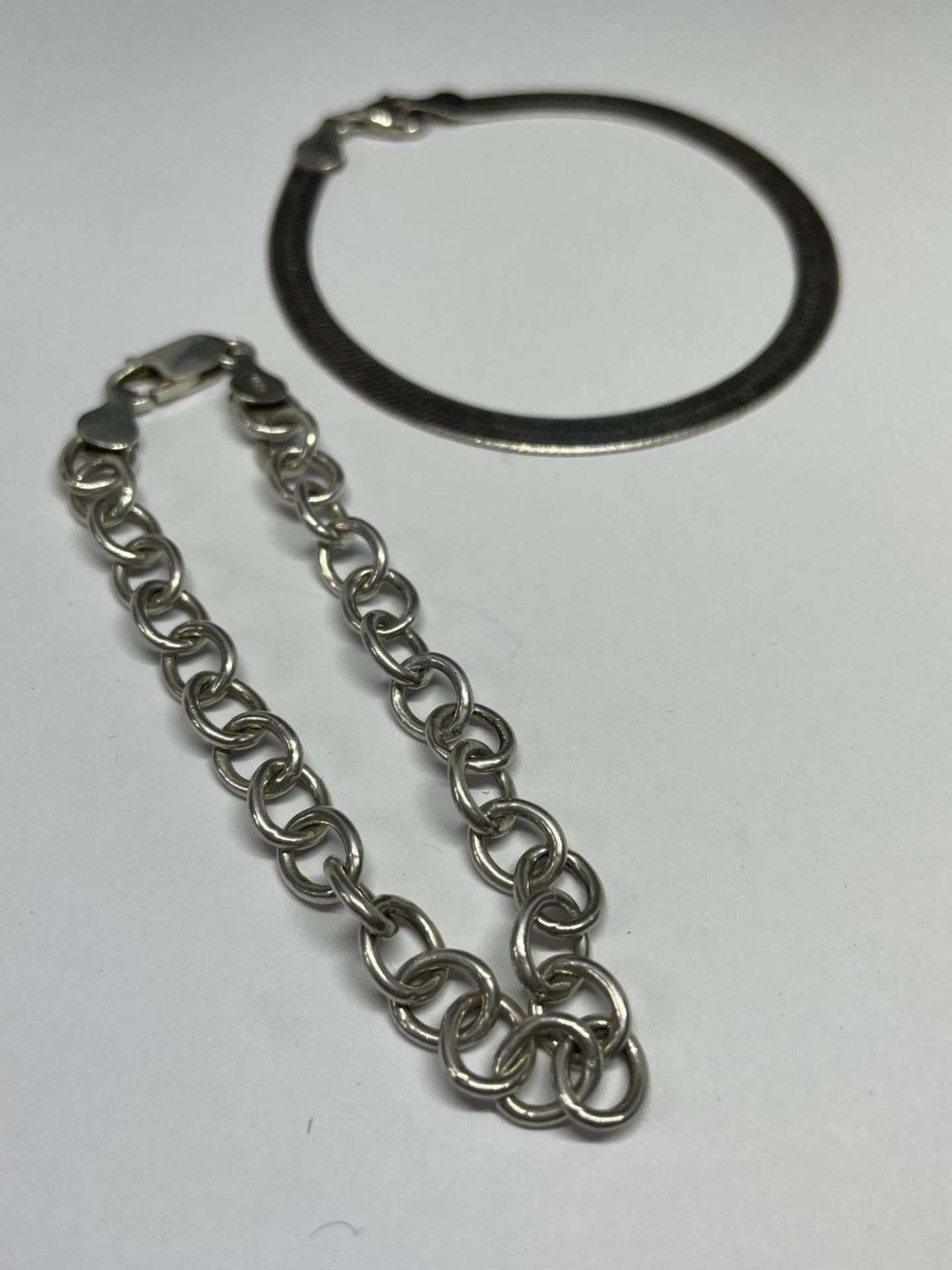 FOUR VARIOUS SILVER BRACELETS - Image 2 of 3